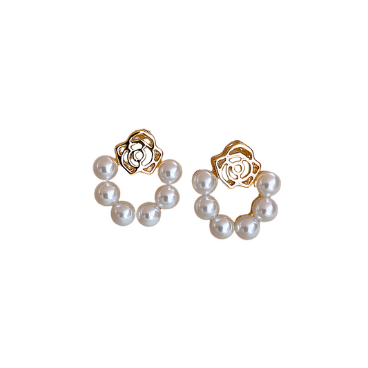 Minimal white pearl rose gold stud earrings | Pretty bosses